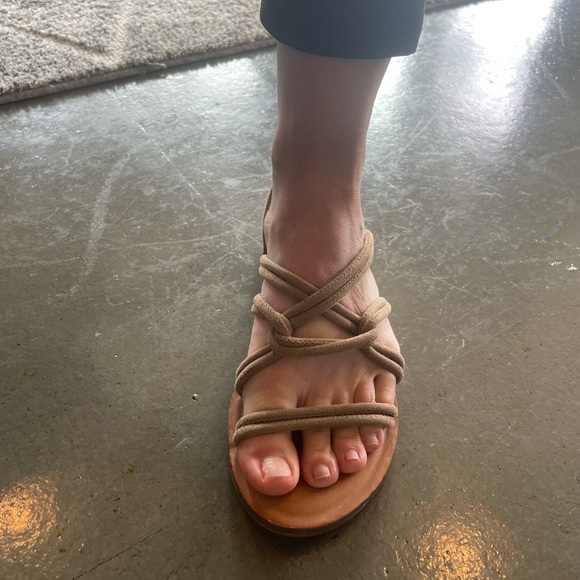 BP Sandals - Picture 7 of 7